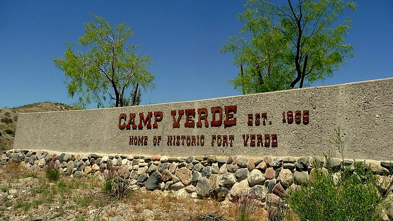 Camp Verde town sign reading Est. 1865, Home of Historic Fort Verde